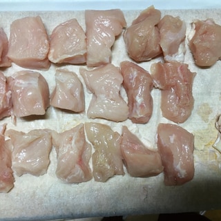 包丁を使用して鶏むね肉を綺麗に切る方法〈写真付き〉